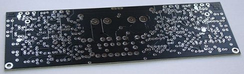 uniamp_pcb_2_677.jpg